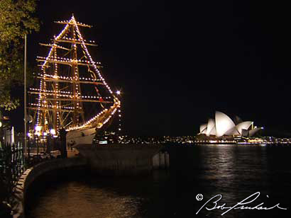 NightTallShipOperaHouse642