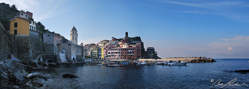8265VernazzaItaly1stLightPanorama