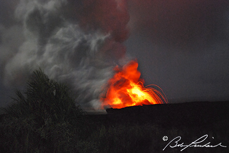 Hawaii_FireworksSmokeNite