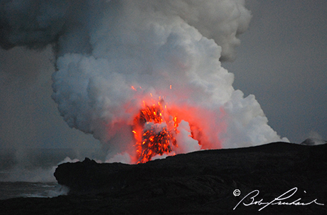 Hawaii_ShootingLavaAtDusk100