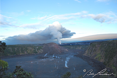 Hawaii_VolcanoAtDawn004